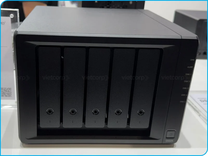 Synology-DX525-computex2025 (1) (1).webp