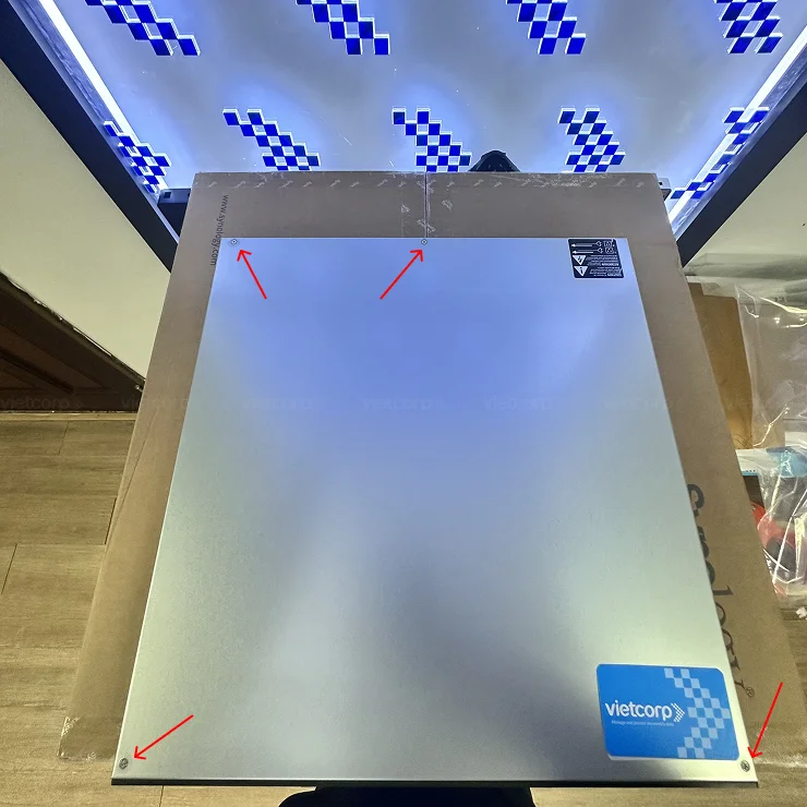 Tren_tay_nas_synology_rs822+_10.webp