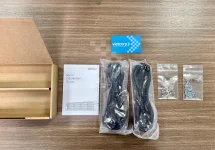 rs4021xs+-ben-trong-hop-02.webp